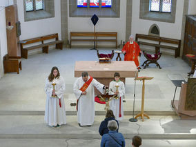 Karfreitagsliturgie und Karfreitagsprozession in Naumburg (© Karl-Franz Thiede)